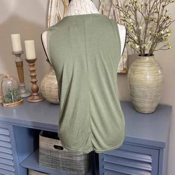 BCBGeneration I Know Guac is Extra - Picture 3 of 4